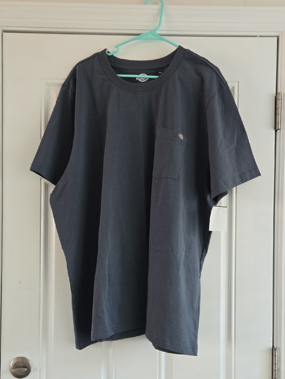 Dickies Women’s Charcoal Green Short-Sleeve Pocket Tee 3XL